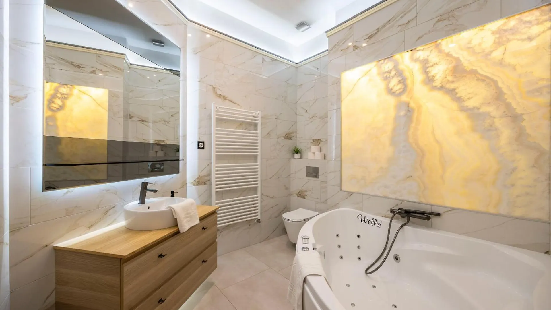 High-End Luxurious Royal Residence In The Heart Of Budapesta 0*,  Ungaria