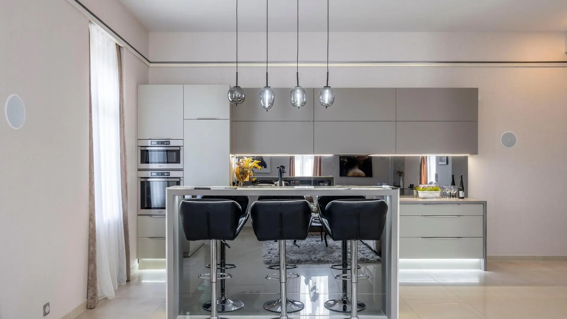 Apartament High-End Luxurious Royal Residence In The Heart Of Budapesta