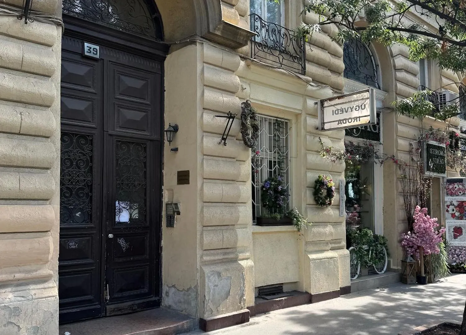 High-End Luxurious Royal Residence In The Heart Of Budapesta Apartament